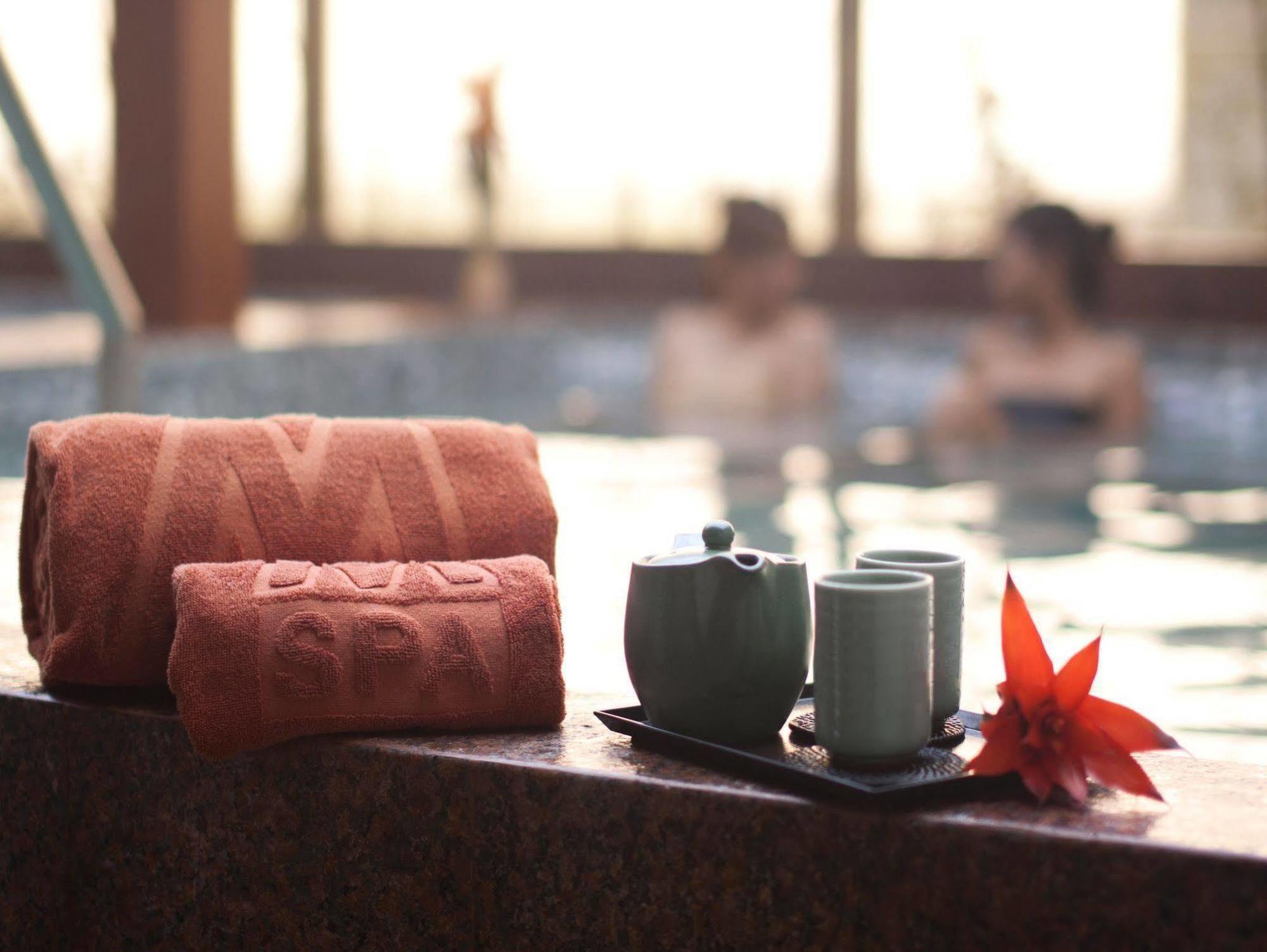 Maxims Hotel Манила Экстерьер фото